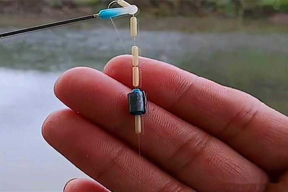 钓浮饵料脱钩(饵料易脱钩,用什么方法)