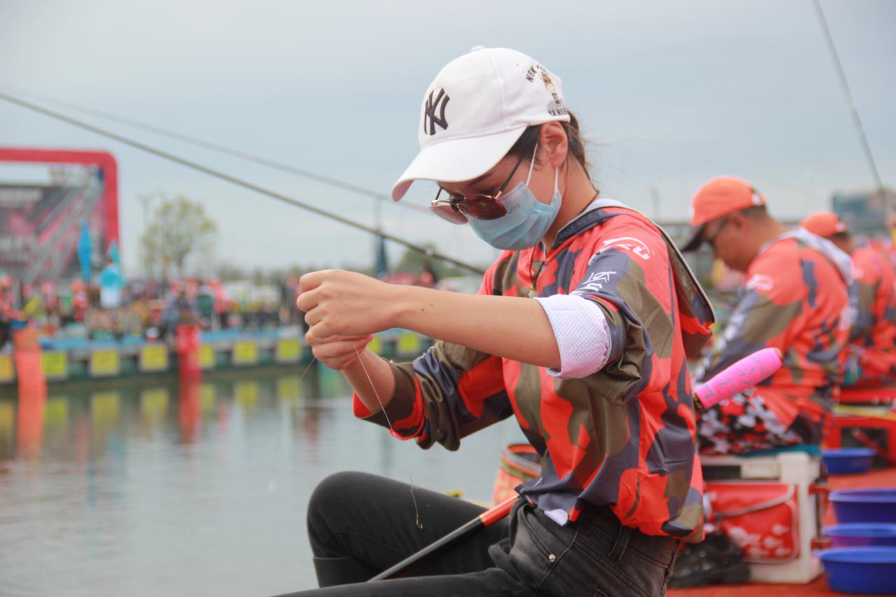 国际大圆塘饵料(广东两个大圆塘钓鱼)