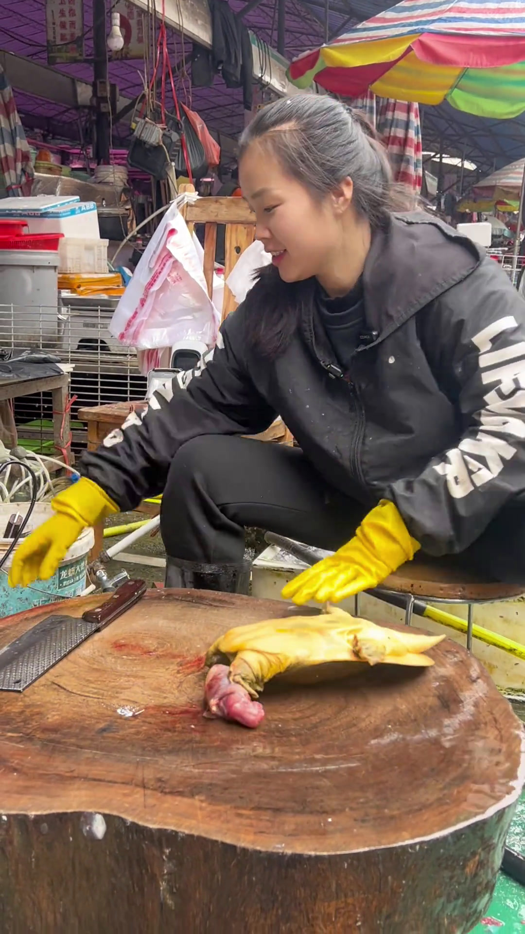 怎么黑坑头水鱼技巧(黑坑鱼浮头有哪些原因)