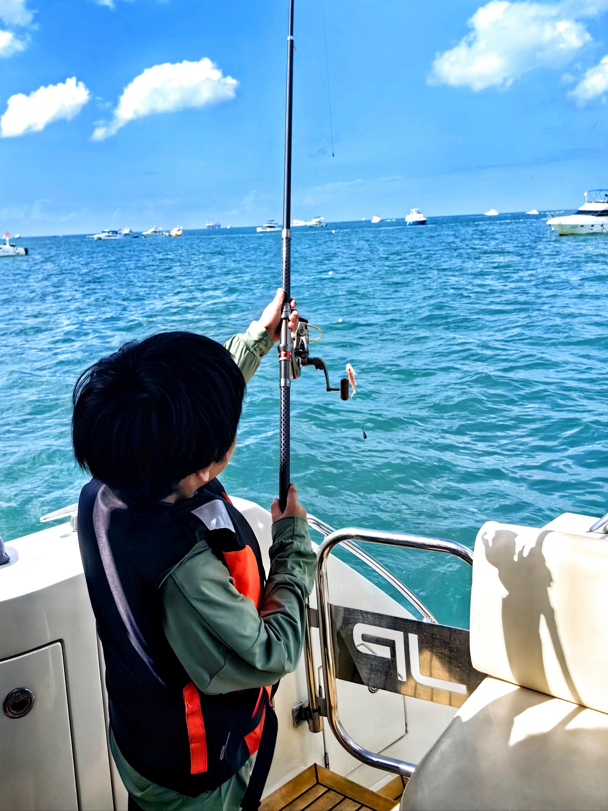 大鹏包船海钓(大鹏出海钓鱼费用) 大鹏包船海钓(大鹏出海钓鱼费用)