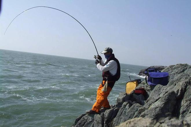 冬天大海钓鱼(冬天大海钓鱼怎么钓)