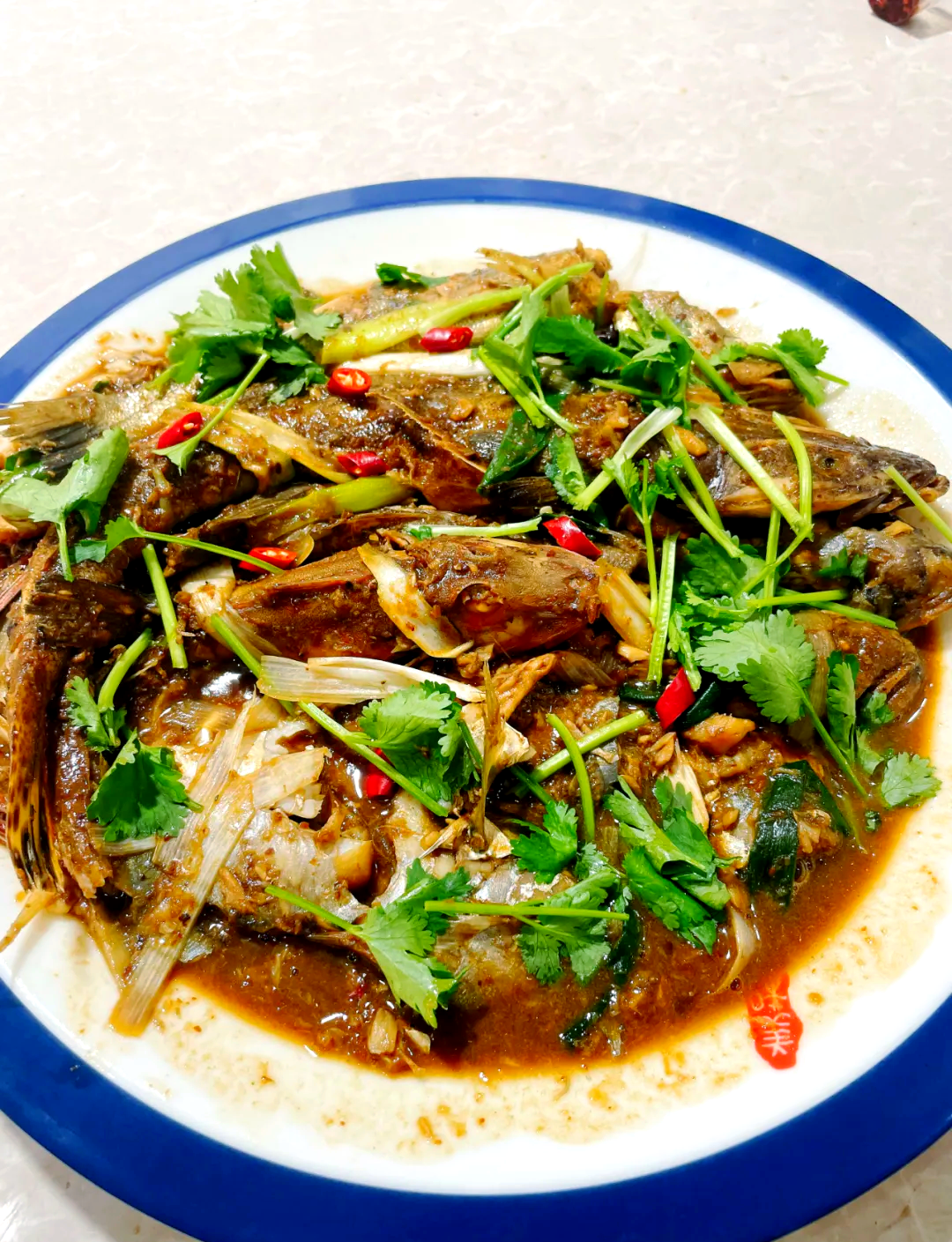 海钓避杂鱼(海钓防挂钩及应对方法)