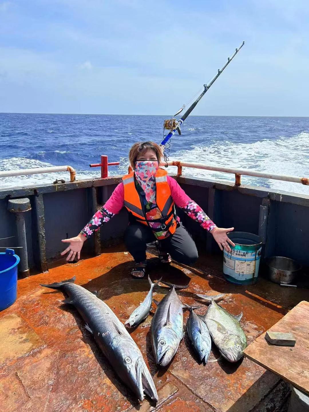 中西沙群岛海钓(西沙群岛钓鱼船费)