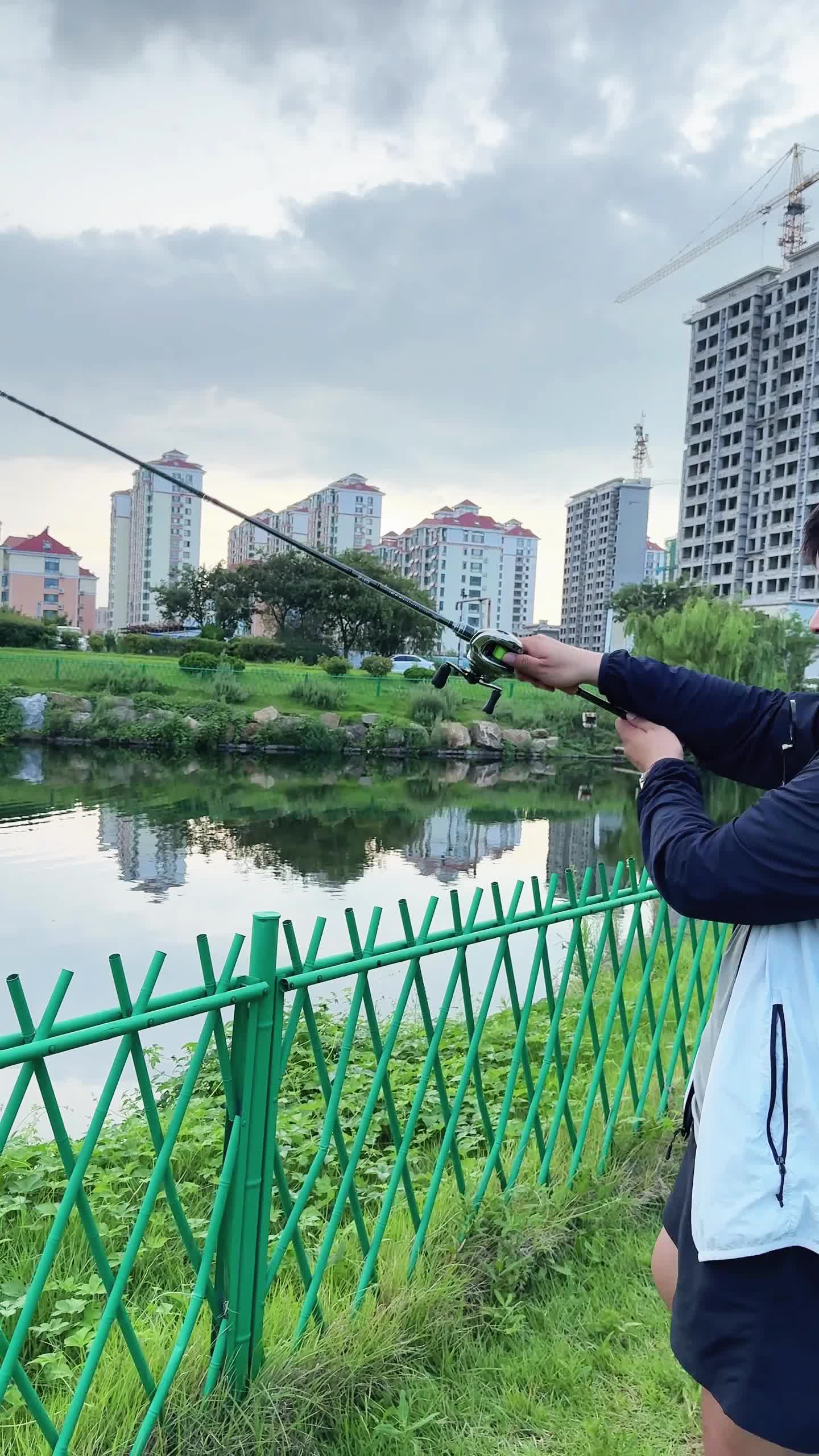 带漂远投路亚(路亚远投滑漂线组图解)