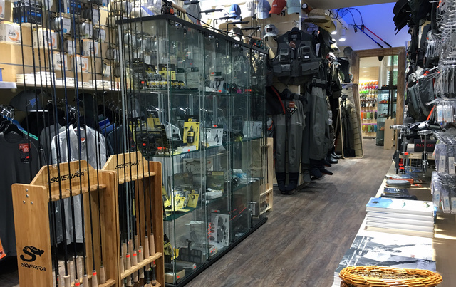 渔具店的装修摆设(渔具店怎样装修效果图)