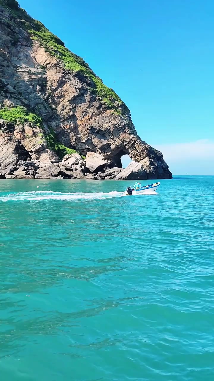 出海钓鱼好玩吗(出海钓鱼有危险吗)