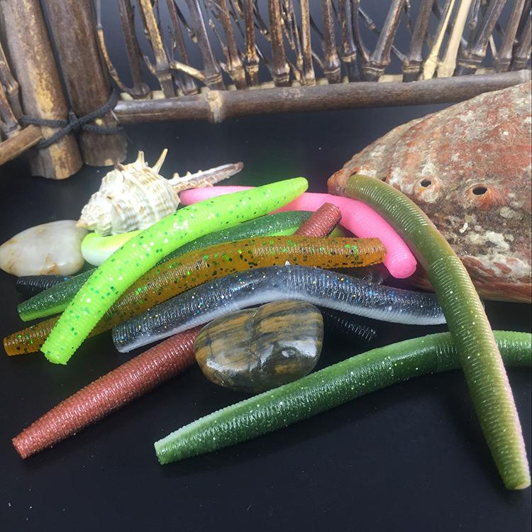 海钓鳝鱼怎么拴饵(海钓鳝鱼怎么拴饵料)