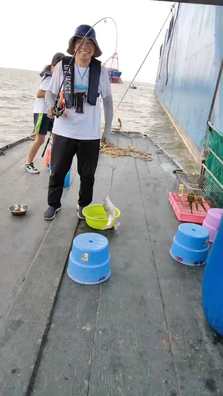 出海钓鱼的技巧(出海钓鱼的技巧和方法)