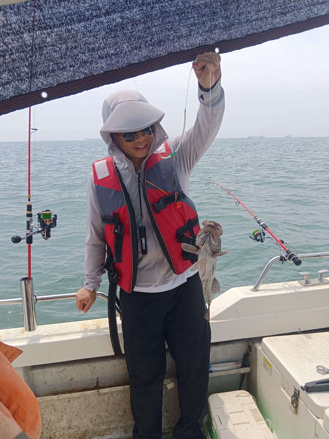 买船海钓(买海钓船需要办理什么手续)