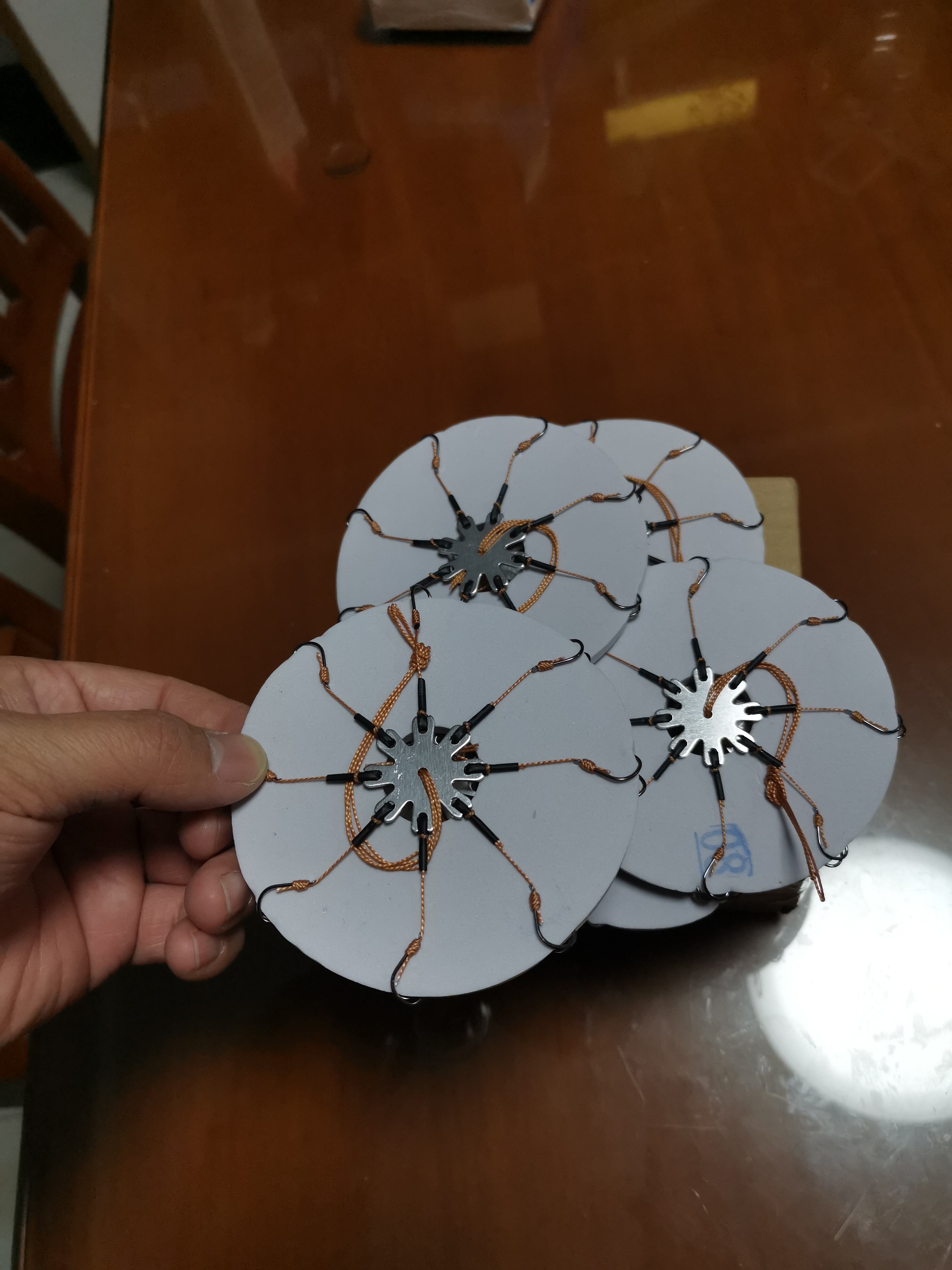 自制翻版钩饵料效果(自制钓鱼翻板钩图解)
