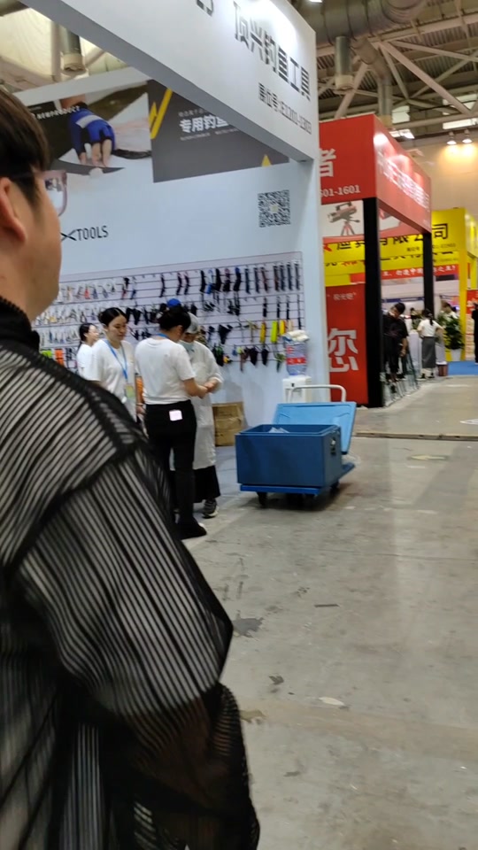 渔具展销会照片(渔具城 渔具展销会)