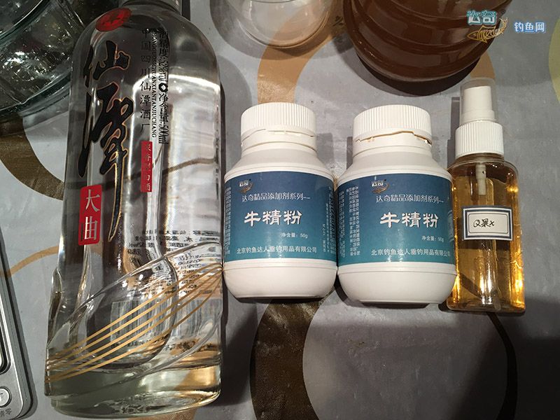 饵料酒精(酒精能不能做钓鱼饵料?)