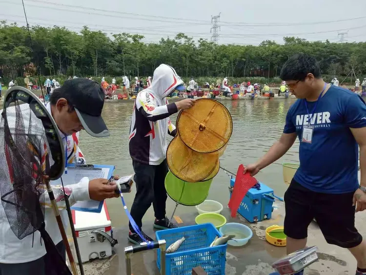 四海钓鱼钓具博览会(四海钓鱼创始人)