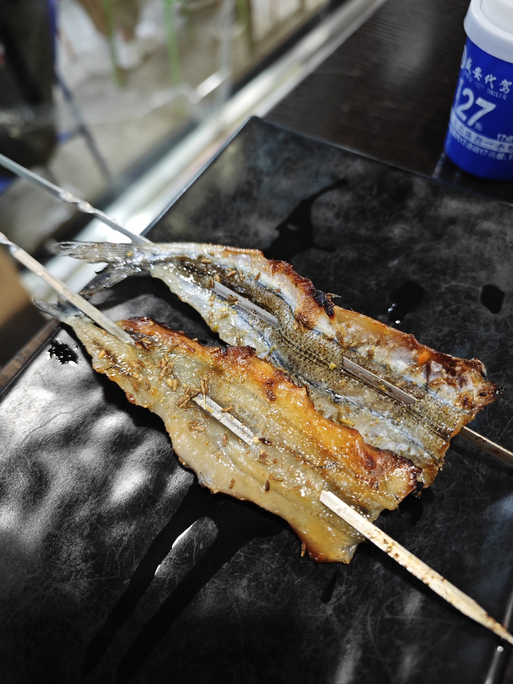 海钓马步鱼视频(一天中钓马口最佳时间)