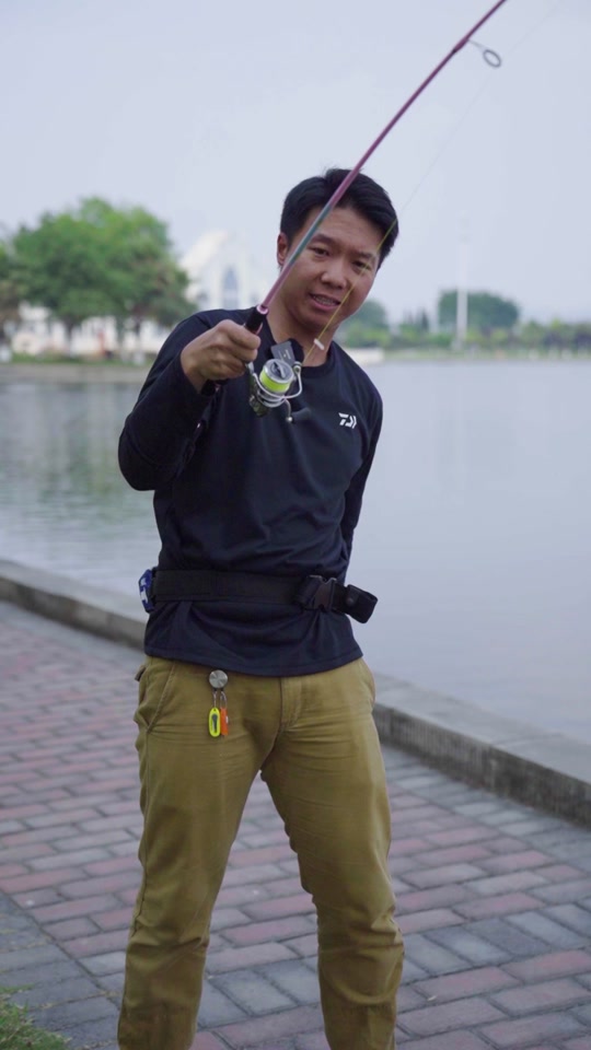 路亚竿纺车轮炸线(路亚竿纺车轮炸线怎么办)