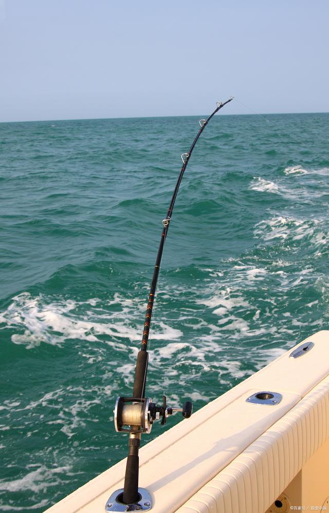 普通海竿海钓(海竿海钓如何装鱼线与铅坠)