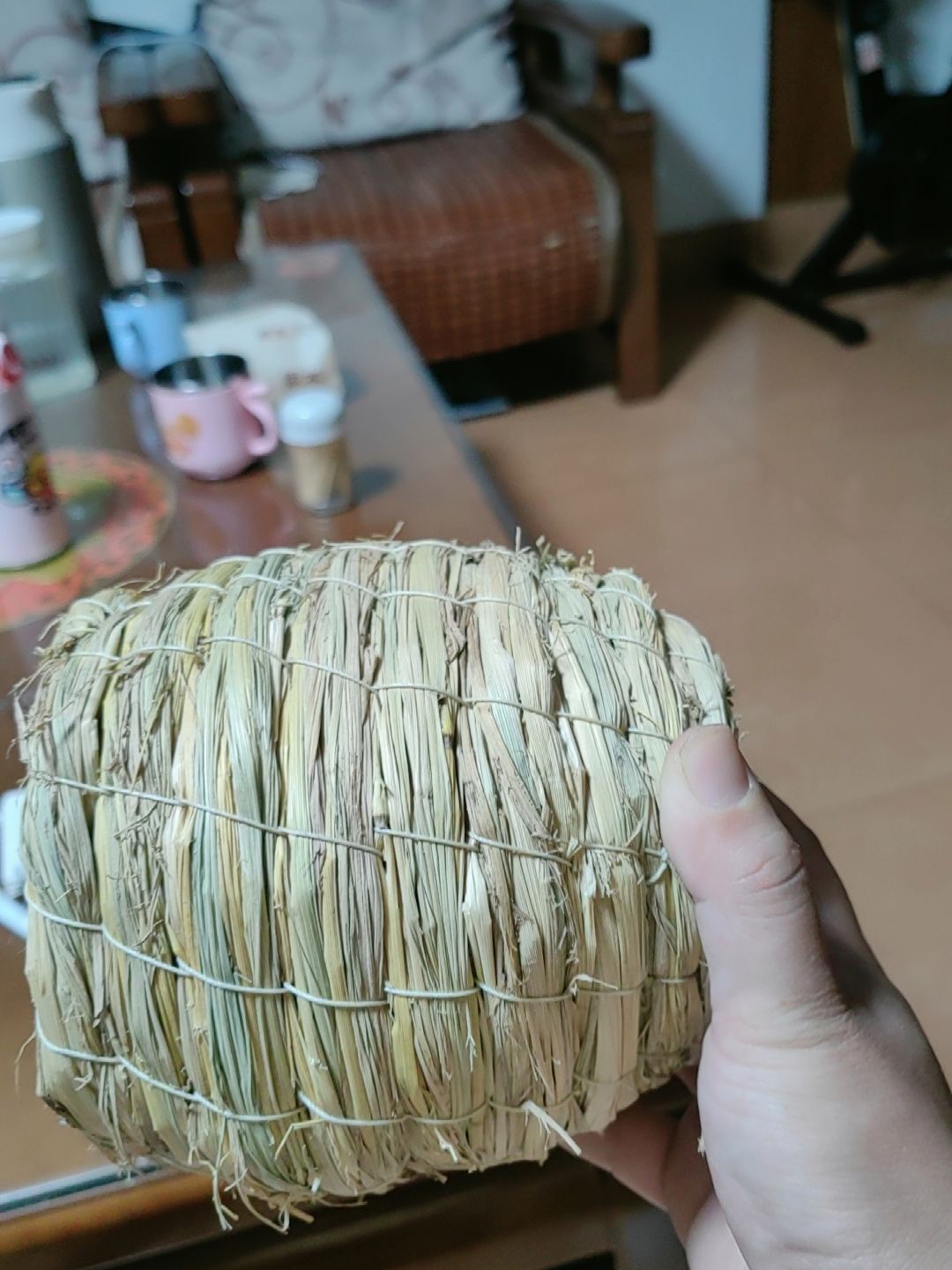 大草窝饵料图片(打草窝钓草鱼视频) 大草窝饵料图片(打草窝钓草鱼视频)