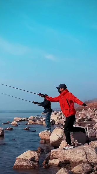 路亚摇(路亚摇轮怎么绑线) 路亚摇(路亚摇轮怎么绑线)