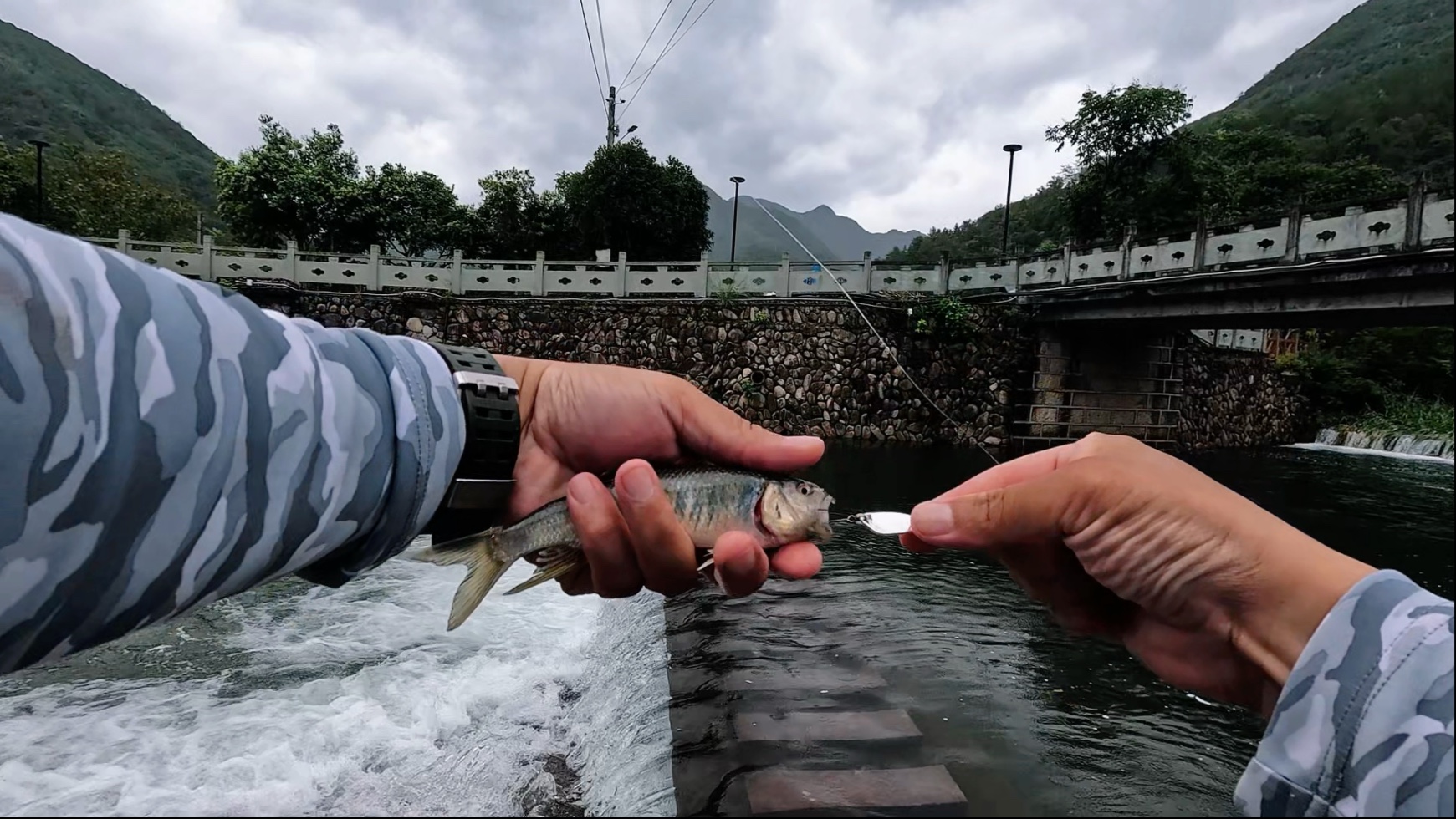 大坝激流路亚(电影大坝) 大坝激流路亚(电影大坝)