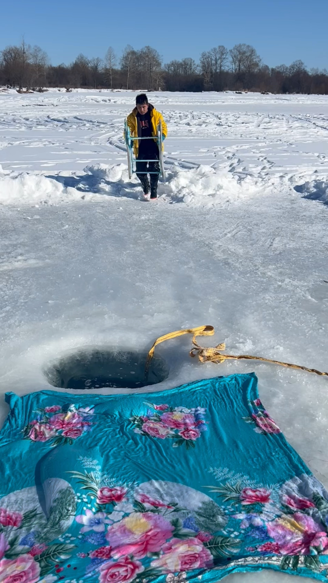 冬天抓鱼技巧视频教学(冬天抓鱼技巧视频教学下载) 冬天抓鱼技巧视频教学(冬天抓鱼技巧视频教学下载)
