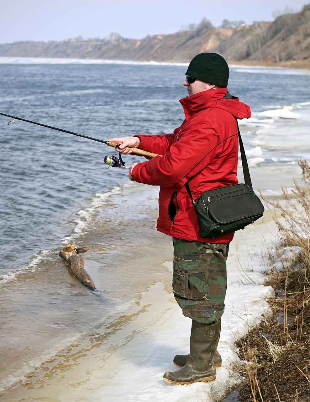 大桥路亚钓鱼(路亚桥下用什么饵) 大桥路亚钓鱼(路亚桥下用什么饵)