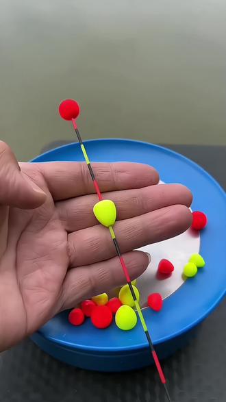 渔具醒目豆用法视频(浮漂醒目豆的安装方法)
