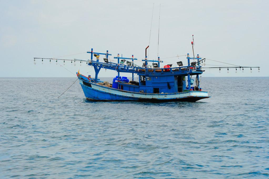 海钓渔船(海钓渔船价格)