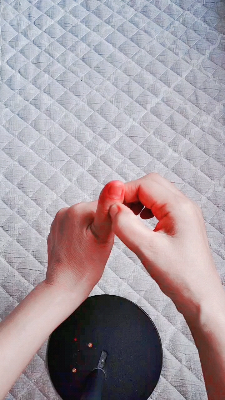 拇指按线抛竿技巧(抛竿手指怎么压线) 拇指按线抛竿技巧(抛竿手指怎么压线)