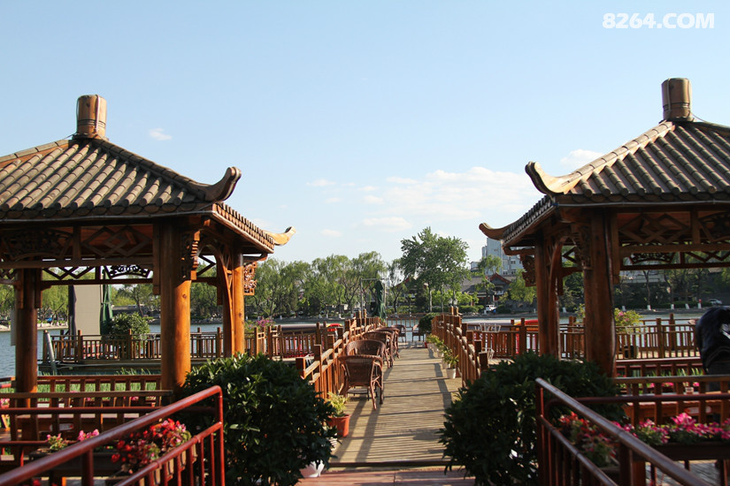 什刹海钓鱼平台(什刹海偷钓)