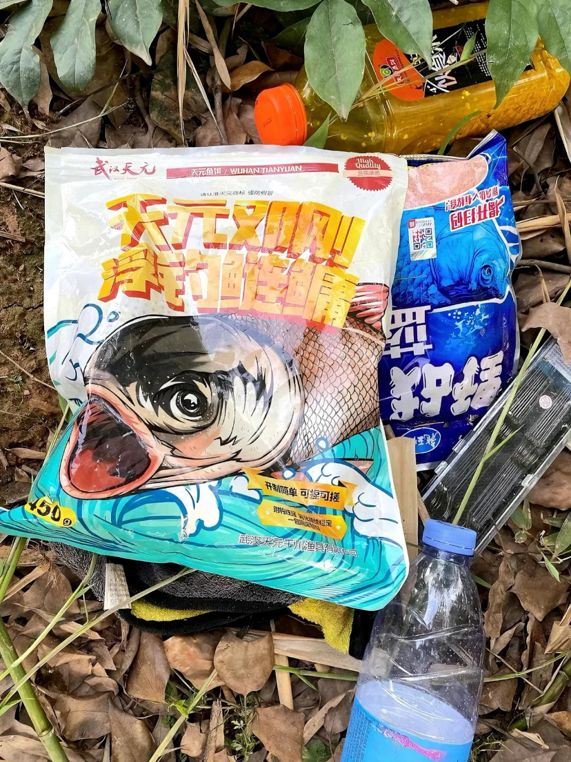 天元冬季钓鱼饵料(天元冬季钓鲫经典配方)