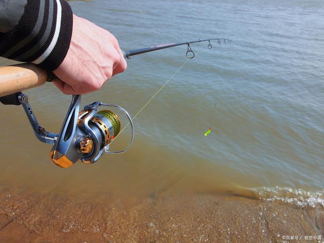 路亚竿跟海竿(路亚竿跟海竿哪个好用) 路亚竿跟海竿(路亚竿跟海竿哪个好用)