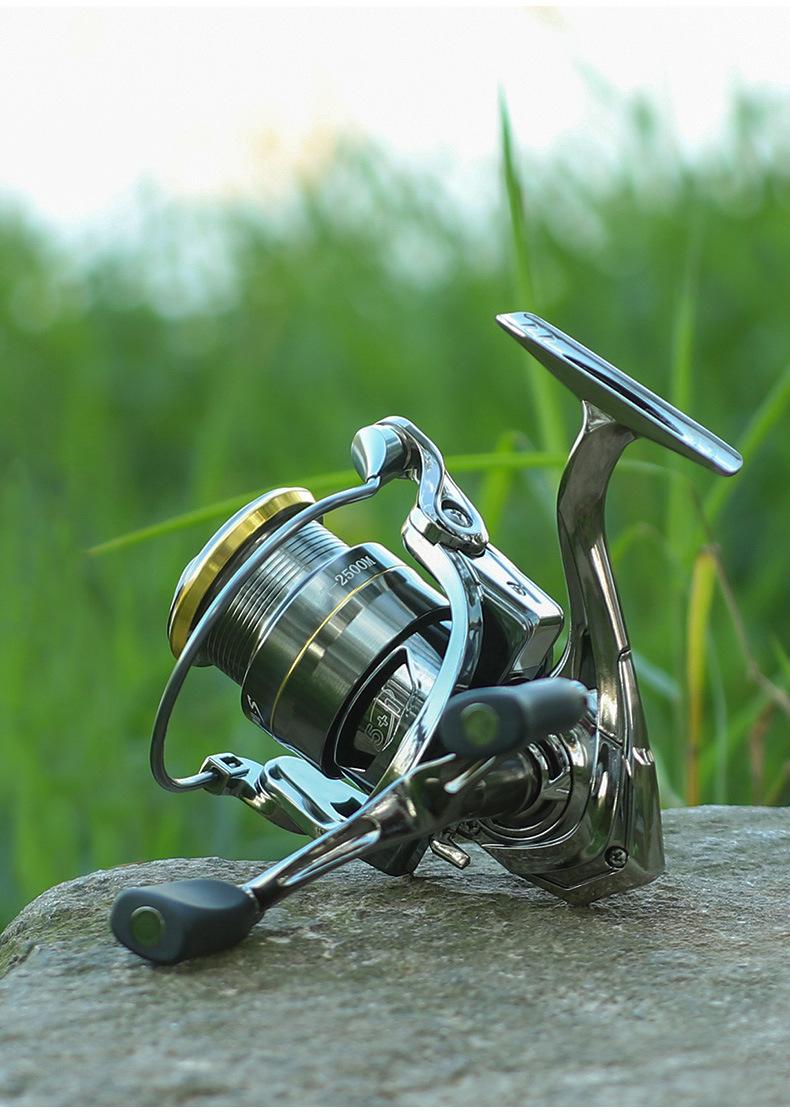 单轮路亚(路亚竿单杆好还是双杆好) 单轮路亚(路亚竿单杆好还是双杆好)