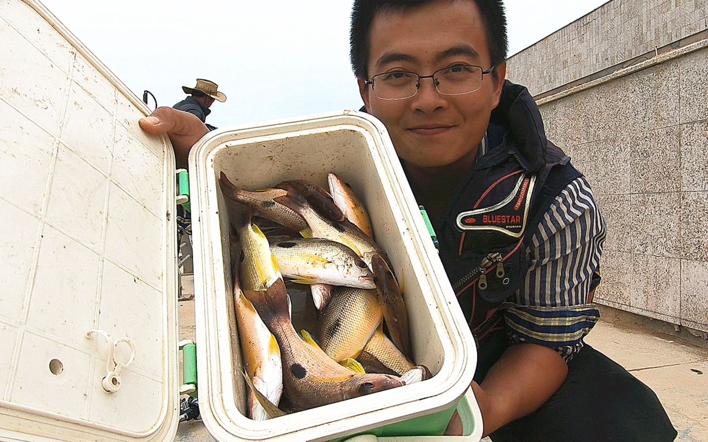 手竿粉饵海钓(手竿粉饵海钓视频) 手竿粉饵海钓(手竿粉饵海钓视频)