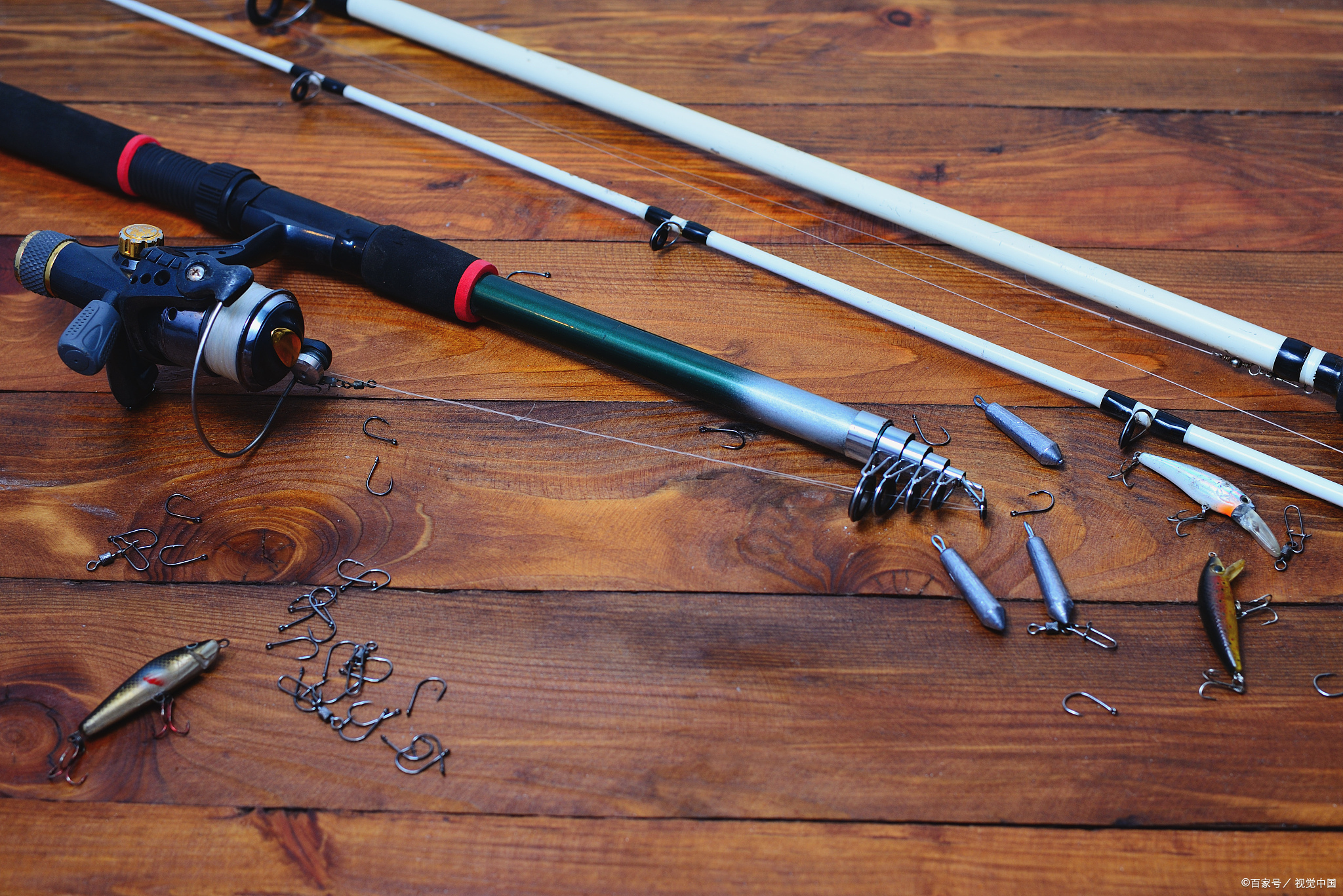 渔具里面有个盘盘(鱼盘下面为啥有条棱)