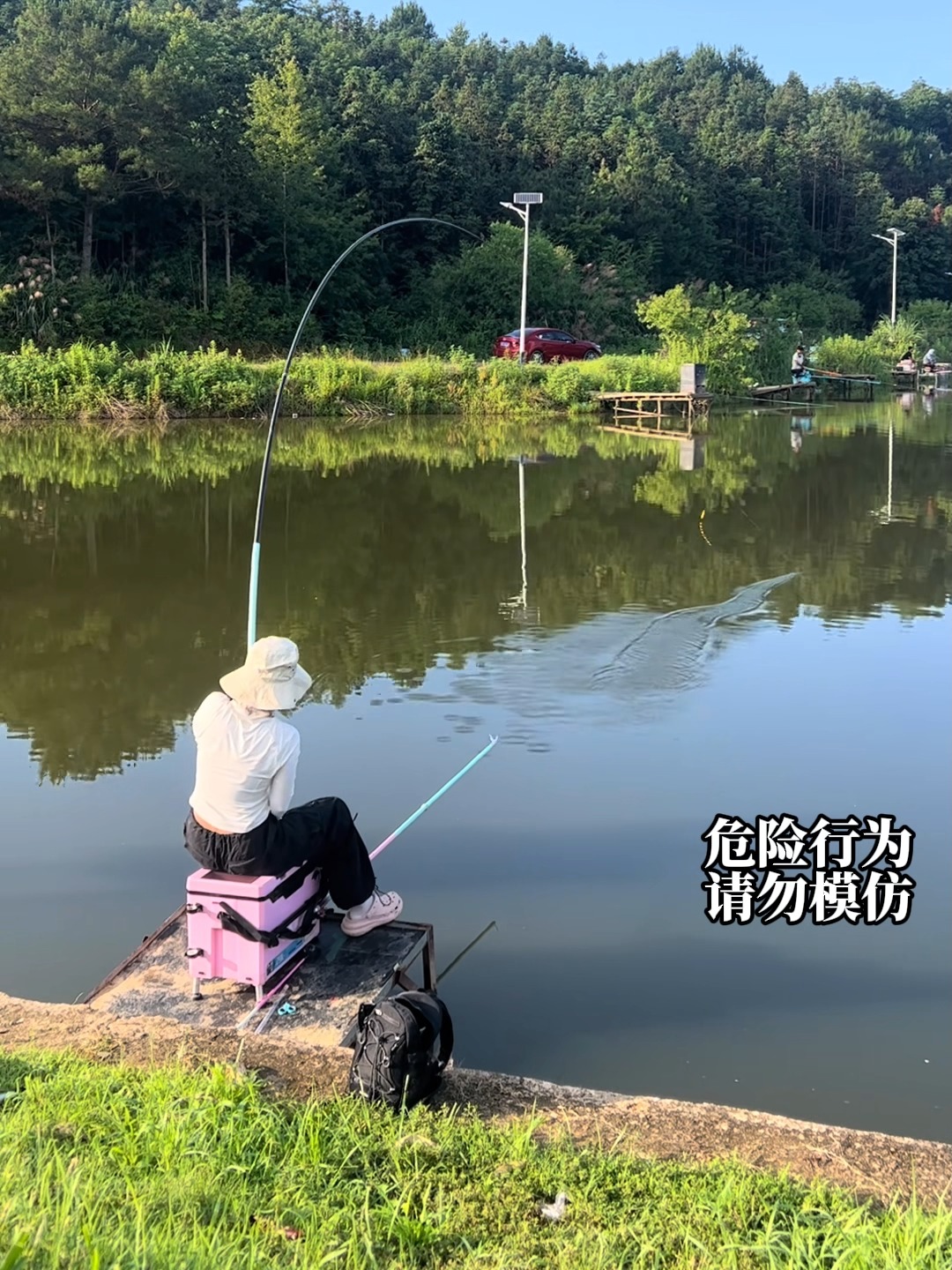 夏季河边早上钓鱼技巧(夏天早晨钓鱼几点到几点最好)